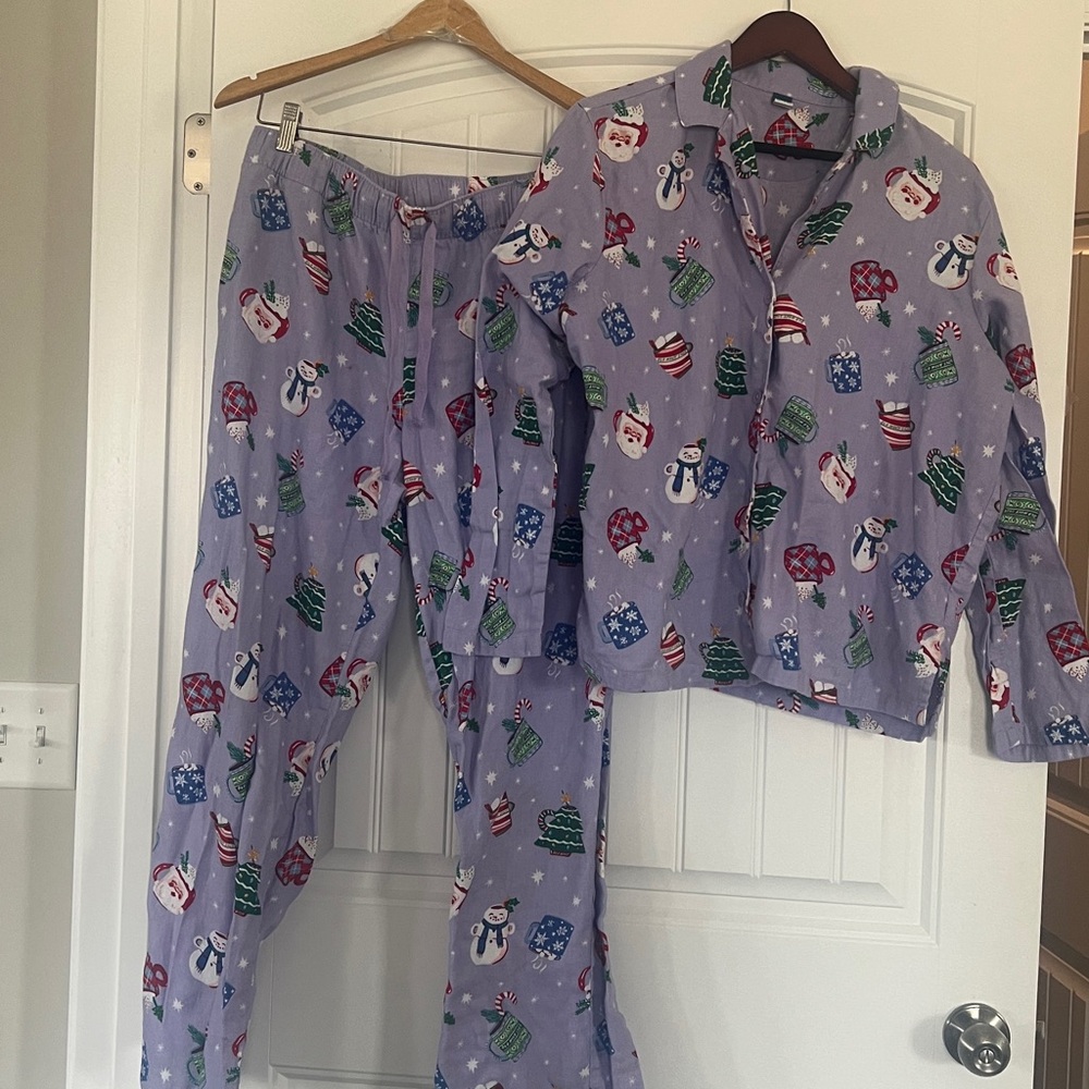 Old Navy Flannel Pajama Set Size L/XL
